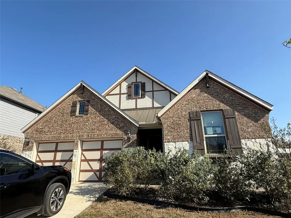 507 Algaroba Loop, Buda
