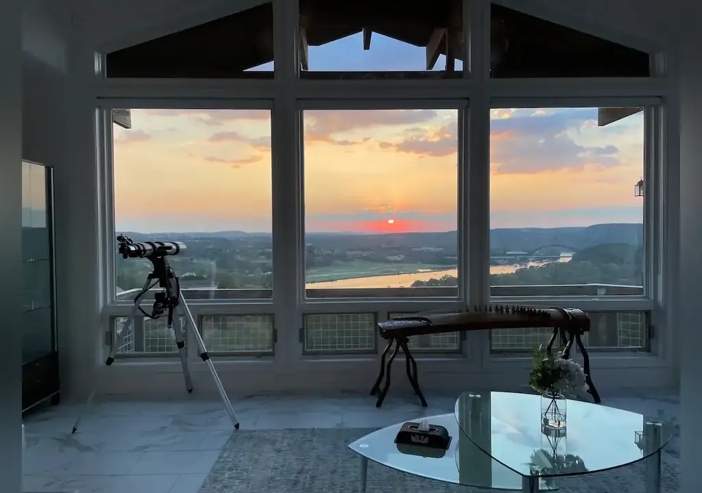 5924 Lookout Mountain Dr, Austin
