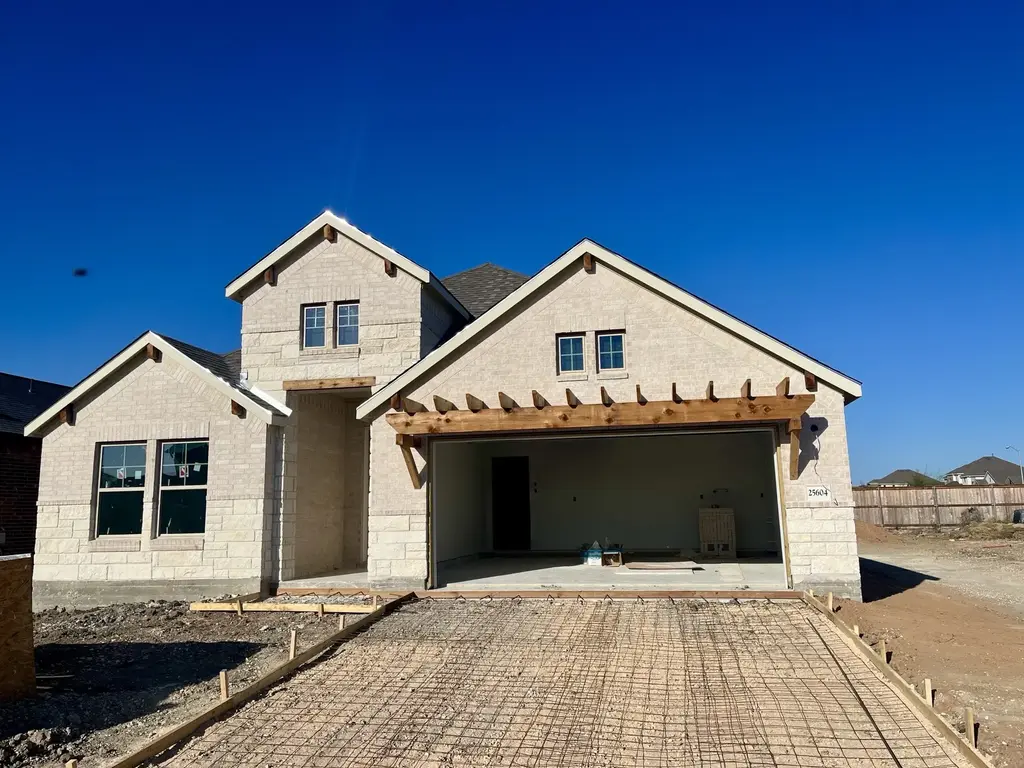 25604 Becky Bourne Ln, Elgin