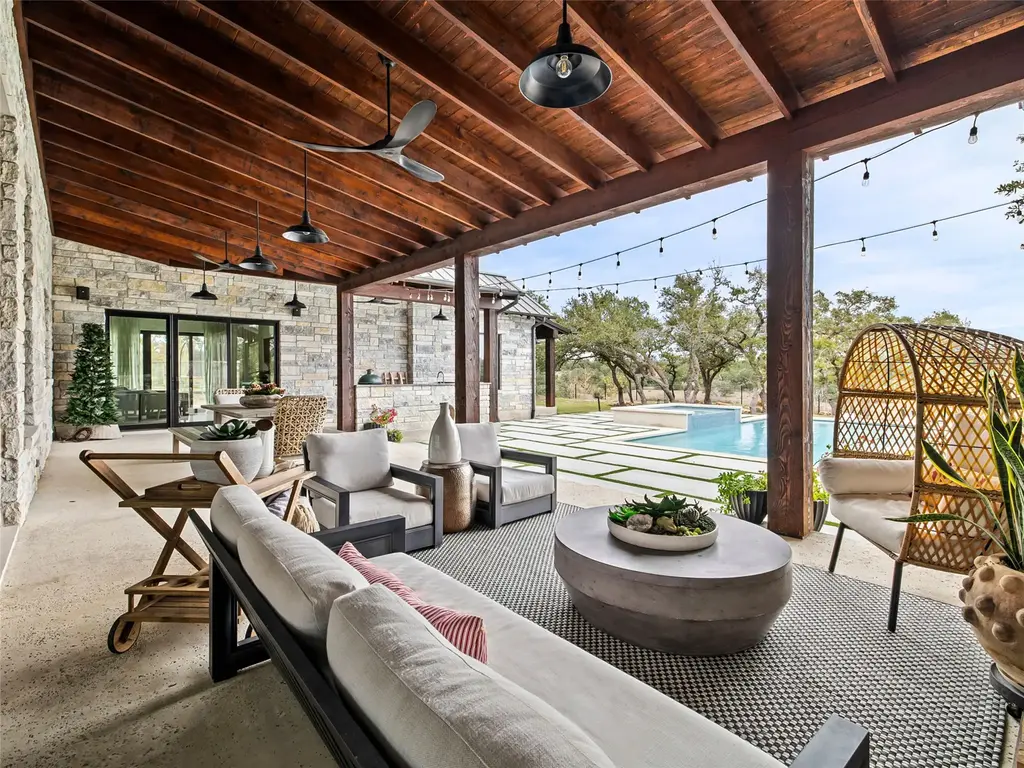 488 Dario Dr, Dripping Springs