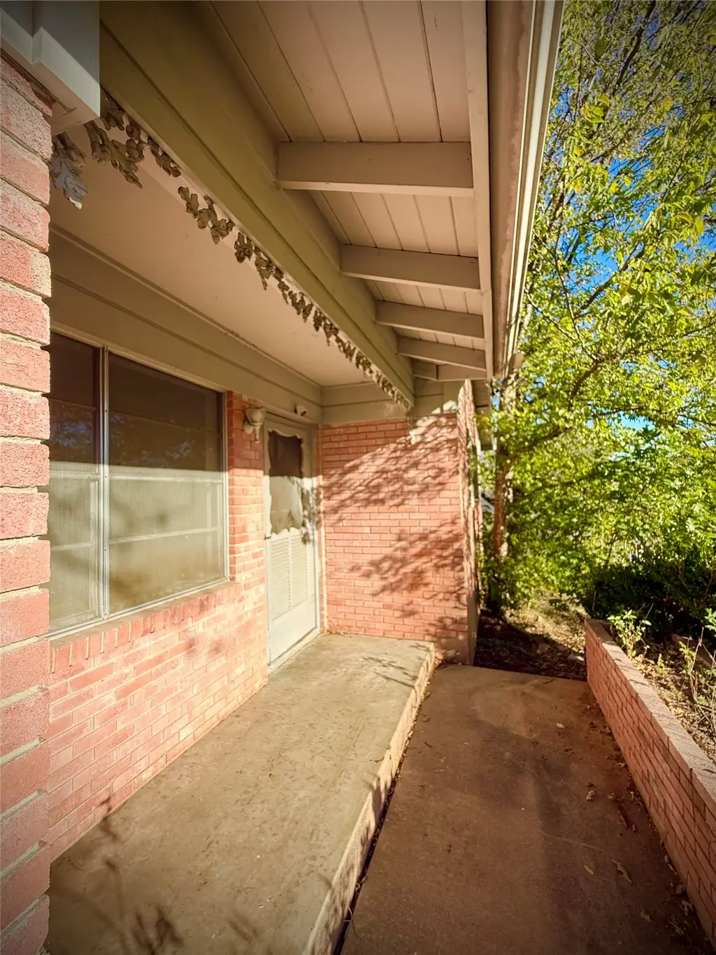 1616 Sunnyvale St, Austin