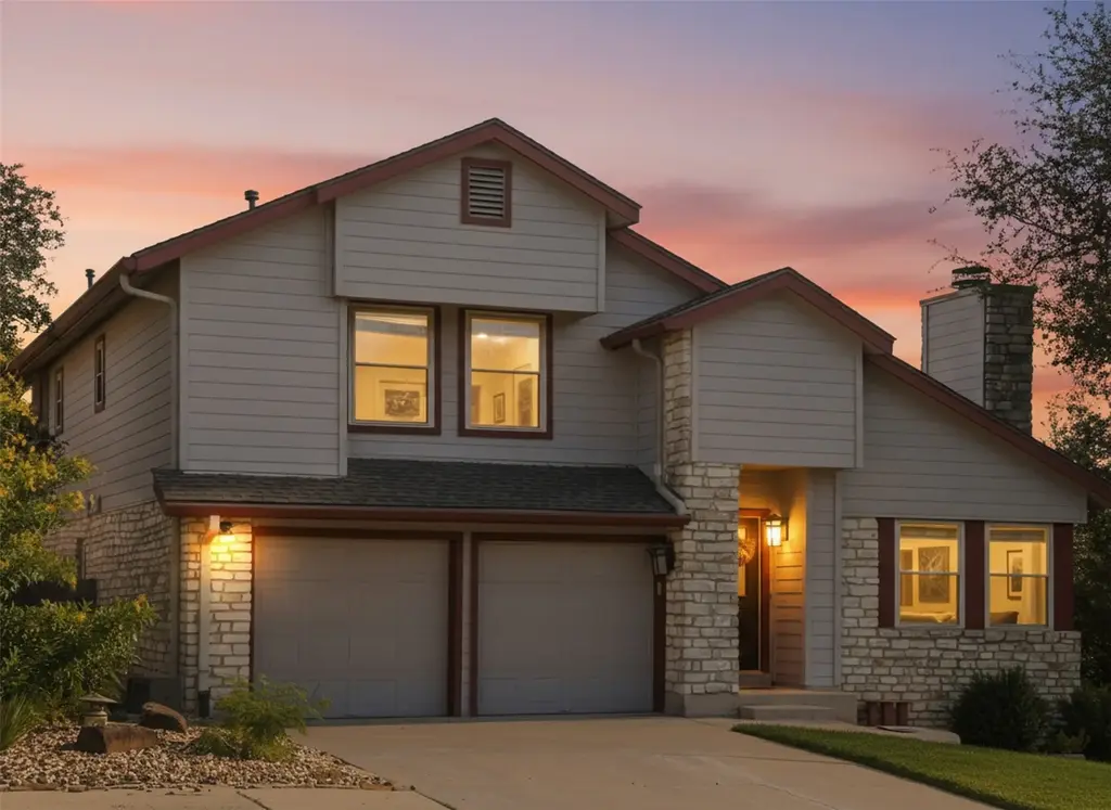 11007 Grapevine Ln, Austin