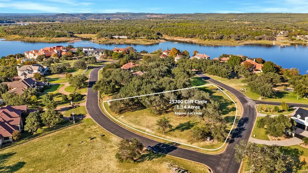 25700 Cliff Circle, Spicewood