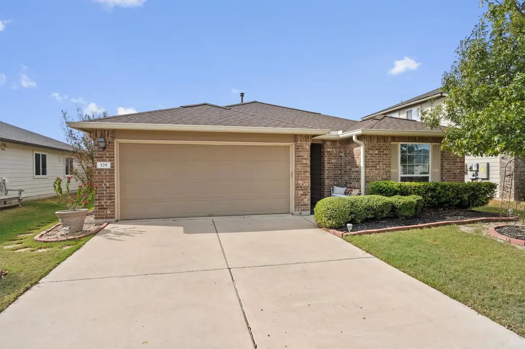 128 Moulins Ln, Georgetown