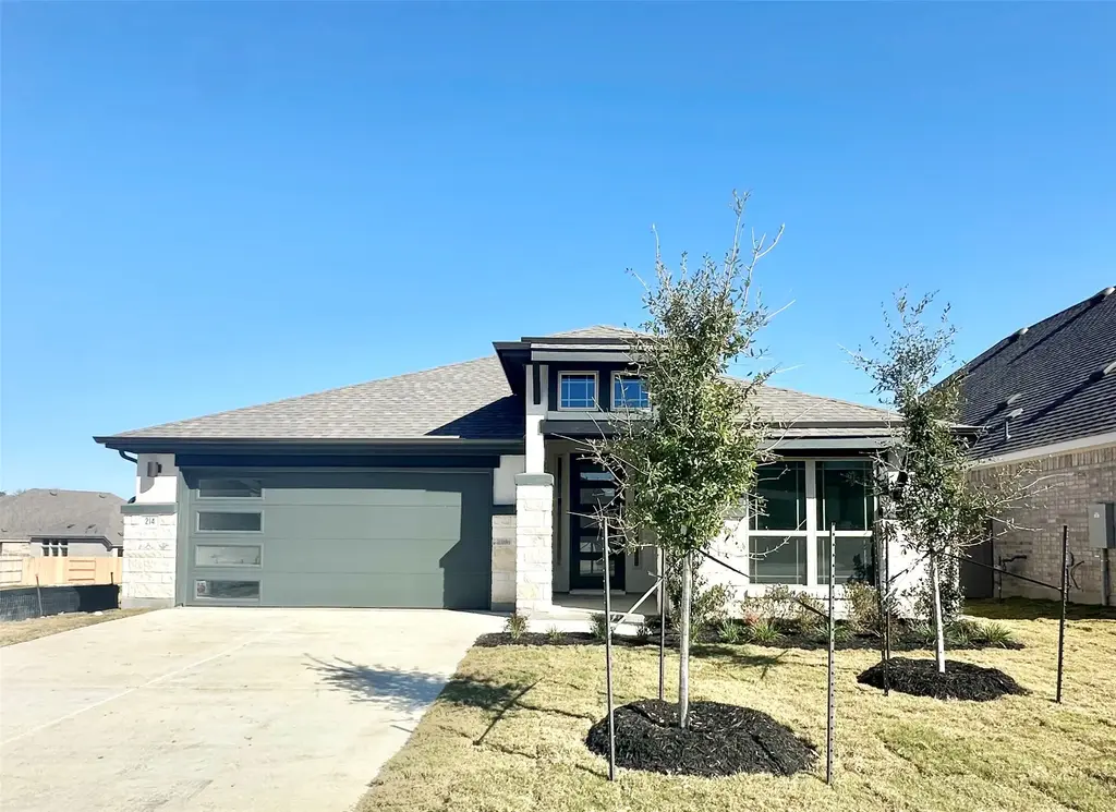 214 Du Bois Ln, Kyle