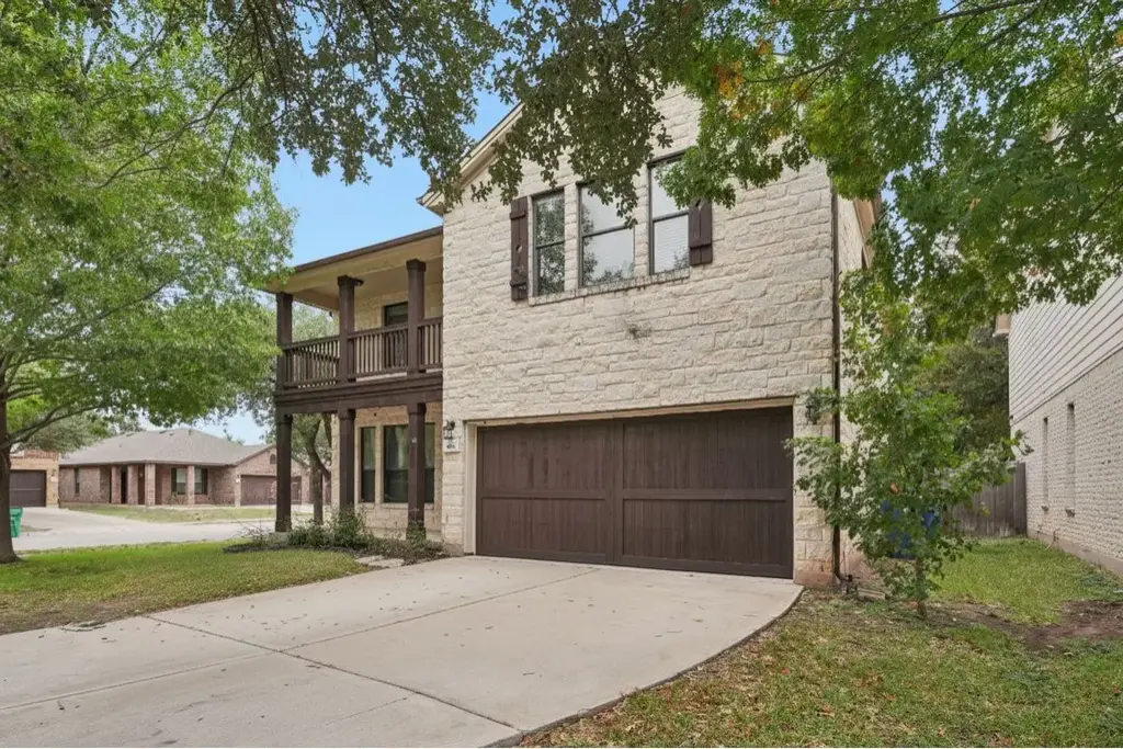 526 Clover Flat Rd, Cedar Park
