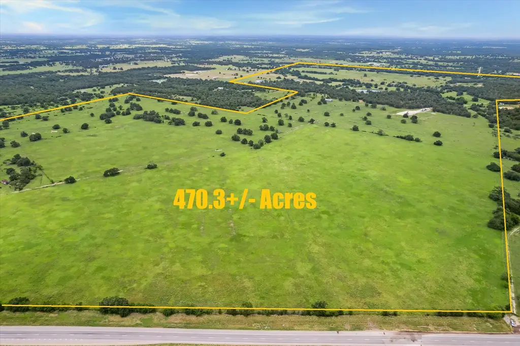 1434 County Road 139, Giddings