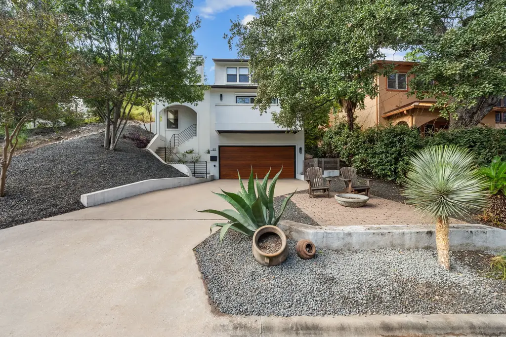 811 Rutherford Pl, Austin