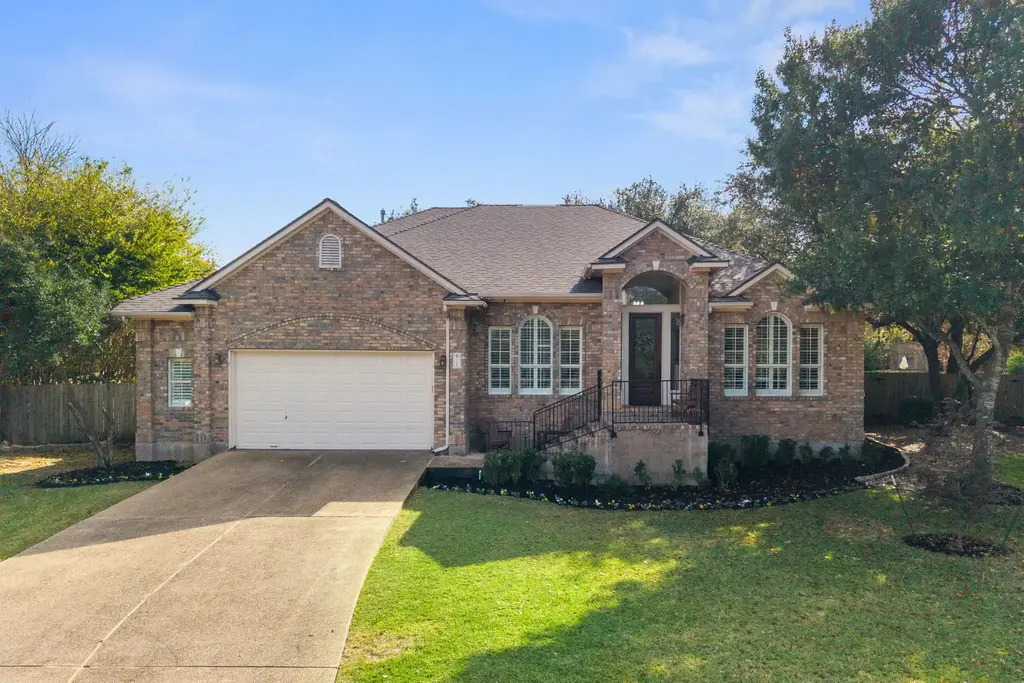 1005 Cedar Crest Cv, Round Rock
