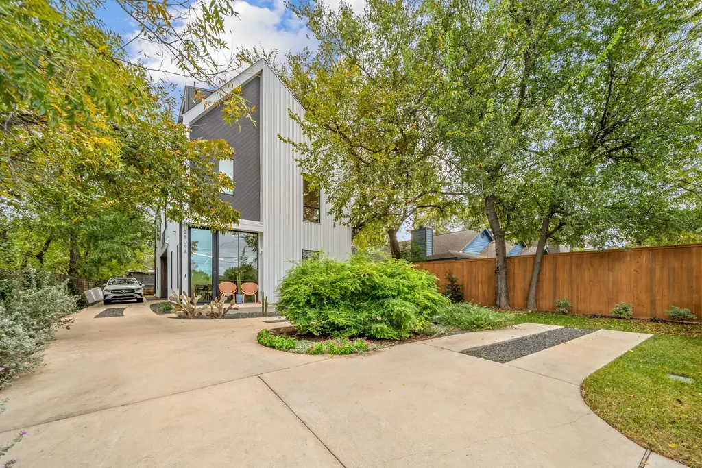 2509 Durwood St A, Austin