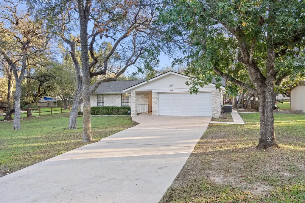 702 Bosque Trl, Georgetown