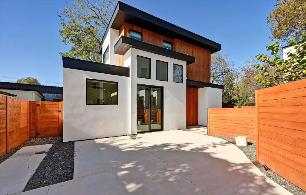 2706 Stacy Ln 2, Austin