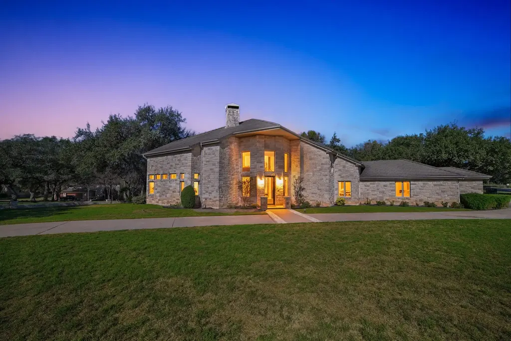 2700 Marina Shores Dr, Spicewood