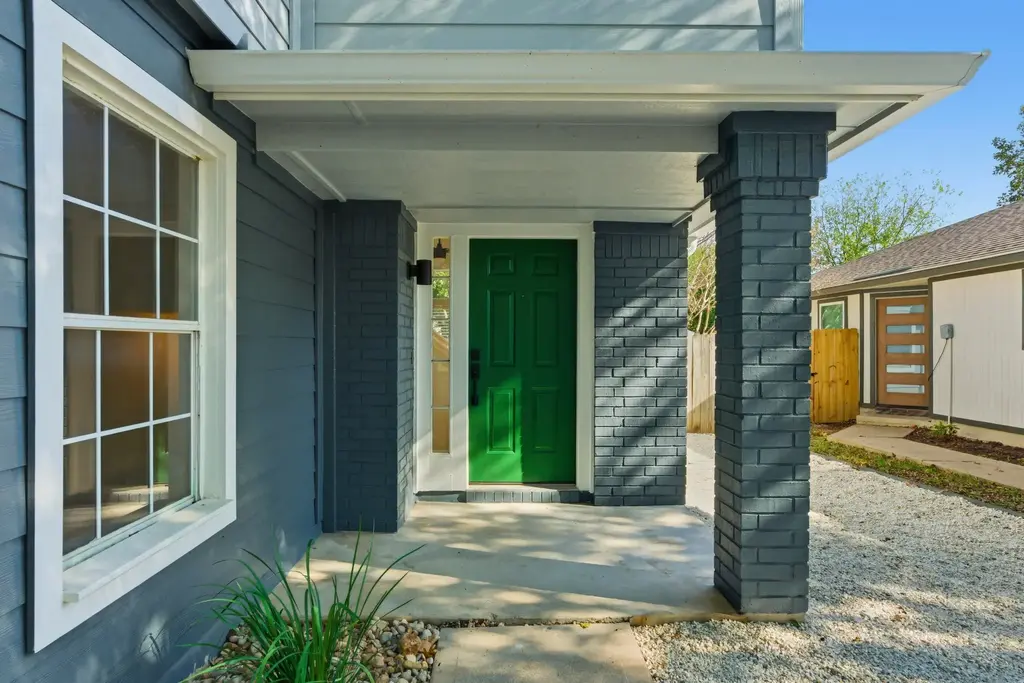 8117 Almondsbury Ln, Austin