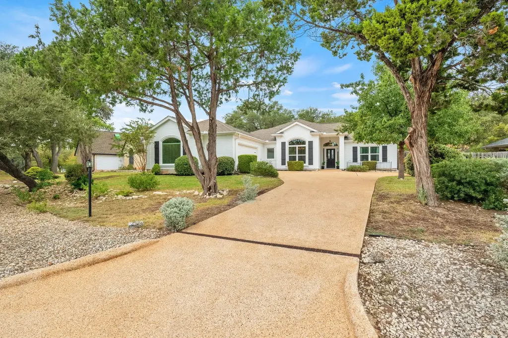 120 Copperleaf Rd, Lakeway