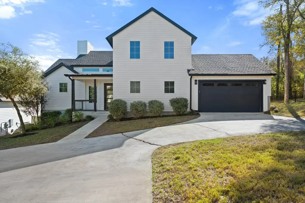 3018 Sunridge Dr 6, Austin
