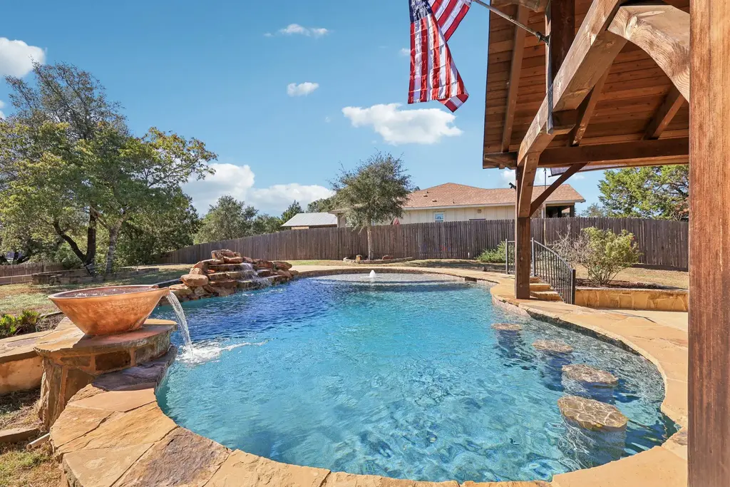 840 Scenic Cir, Dripping Springs