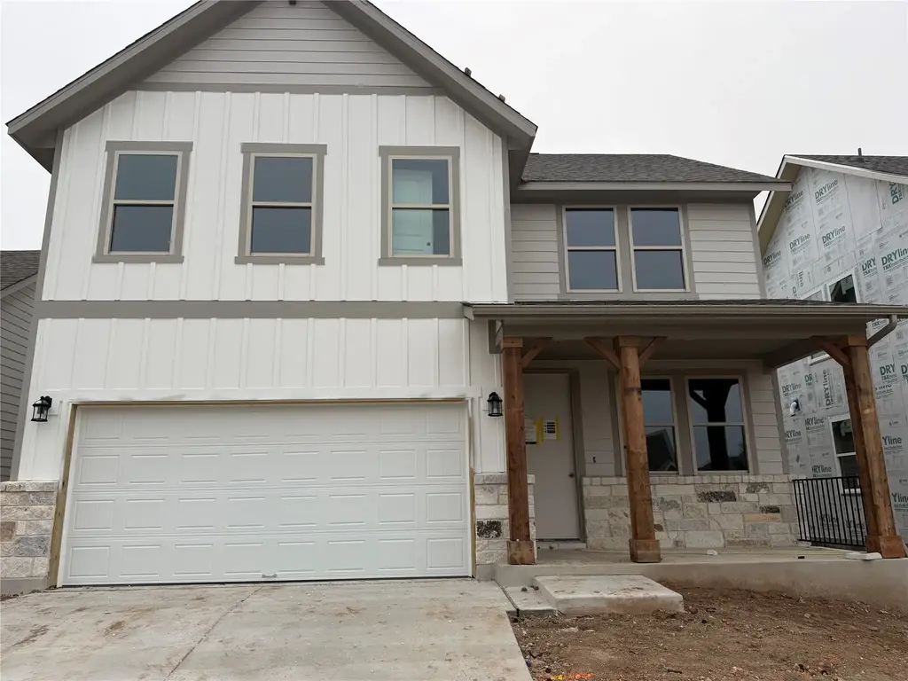 198 Crater Lake Dr, Dripping Springs