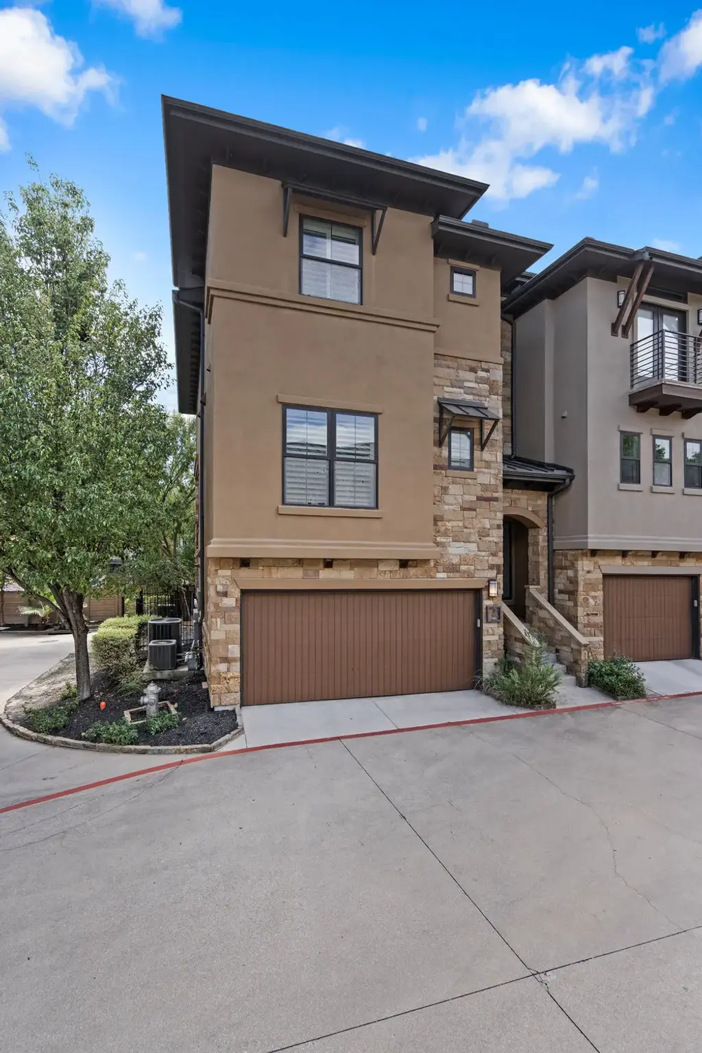 6533 E Hill Dr 3, Austin