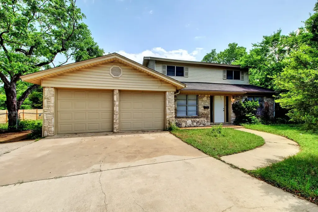 1202 Artesian Cir, Austin