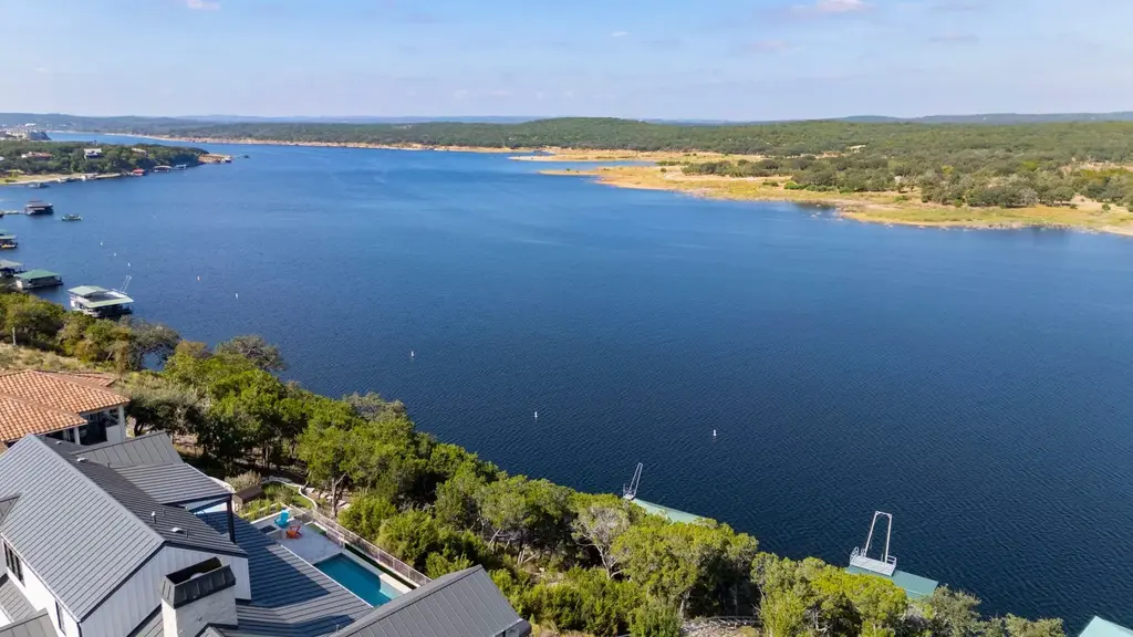 5500 Canyon Oaks Dr, Lago Vista