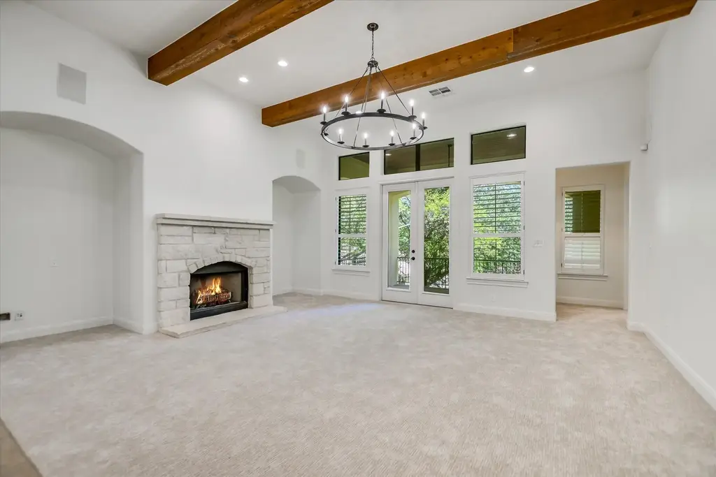 2617 University Club Dr, Austin