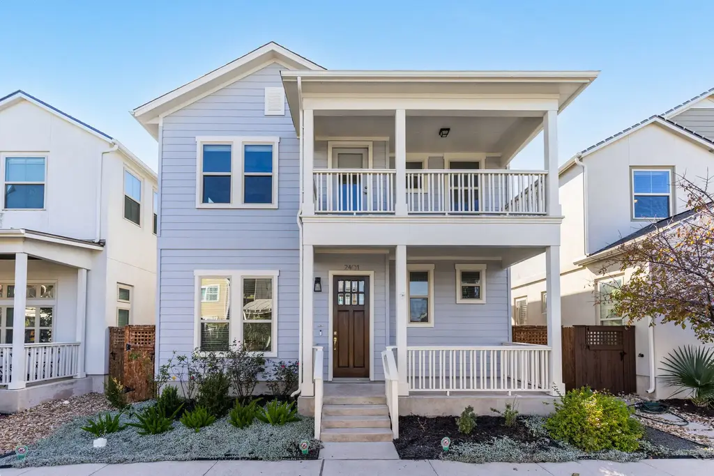 2401 Mcbee St, Austin