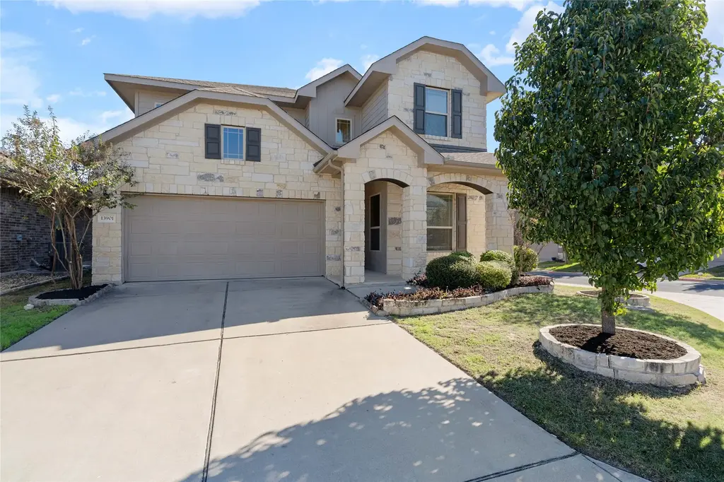 13901 Cantata Ln, Pflugerville
