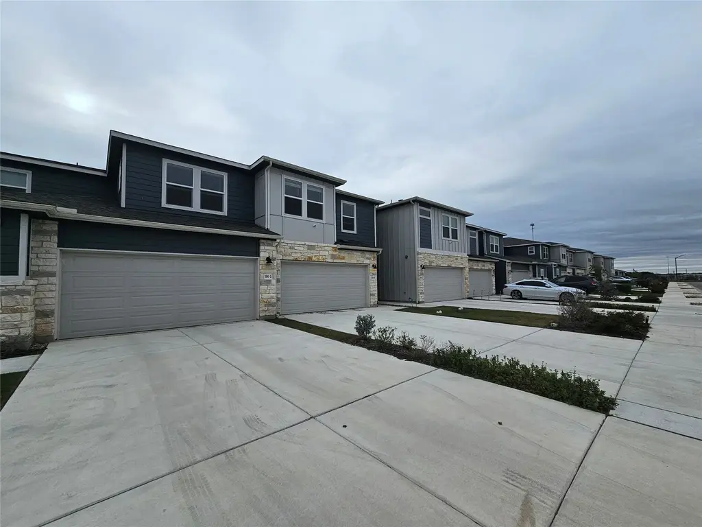 164 Texas Agate Dr 4, Kyle