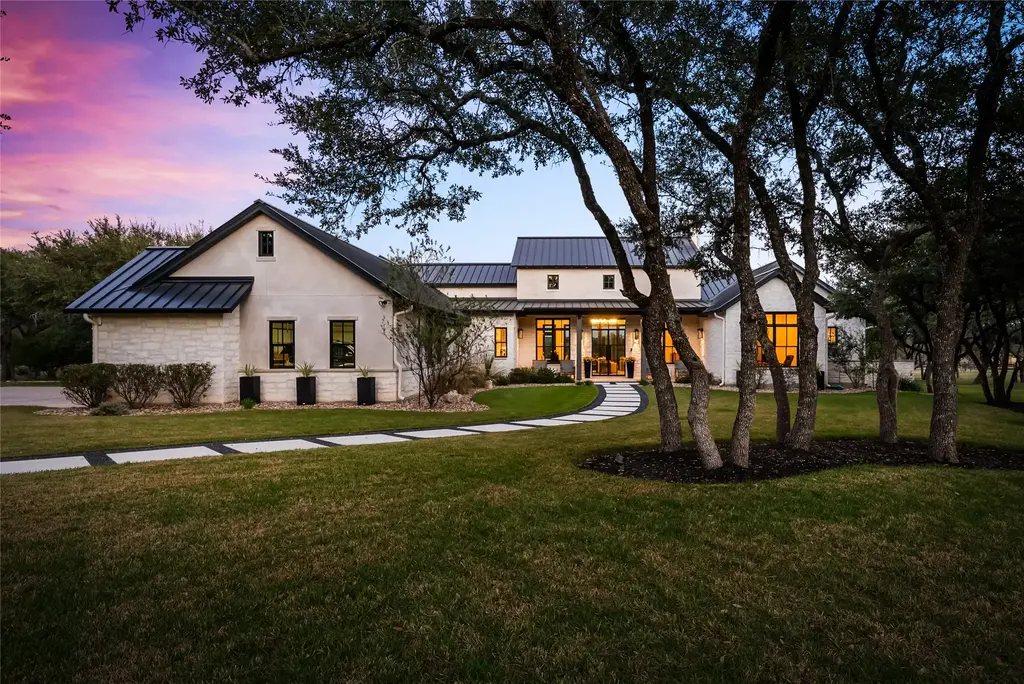 945 Rivercliff Dr, Spicewood