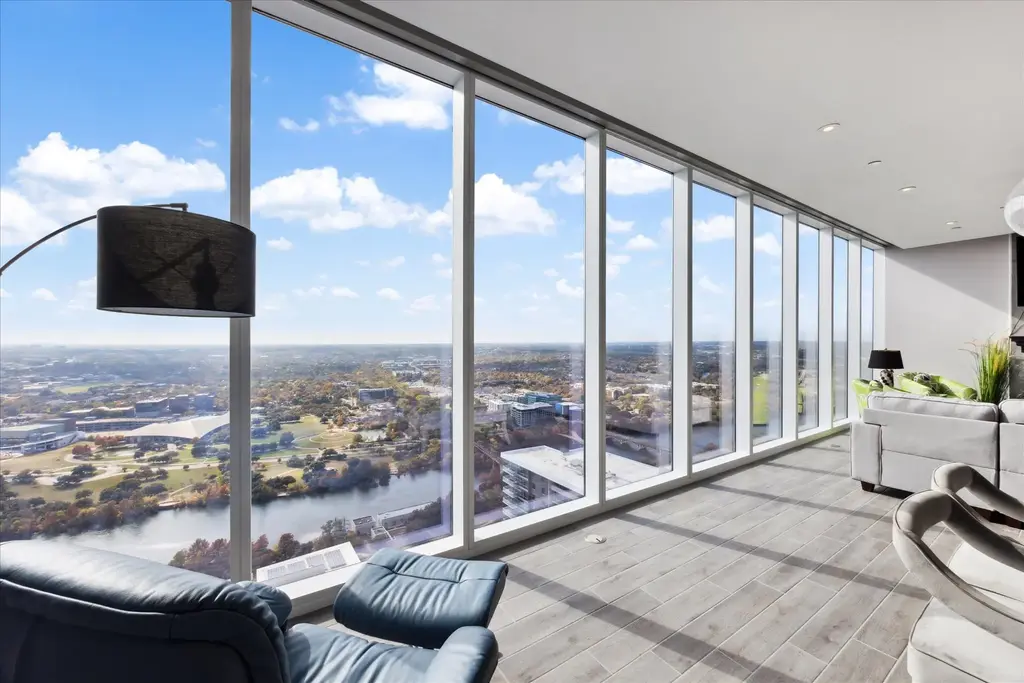 301 West Ave 4005, Austin