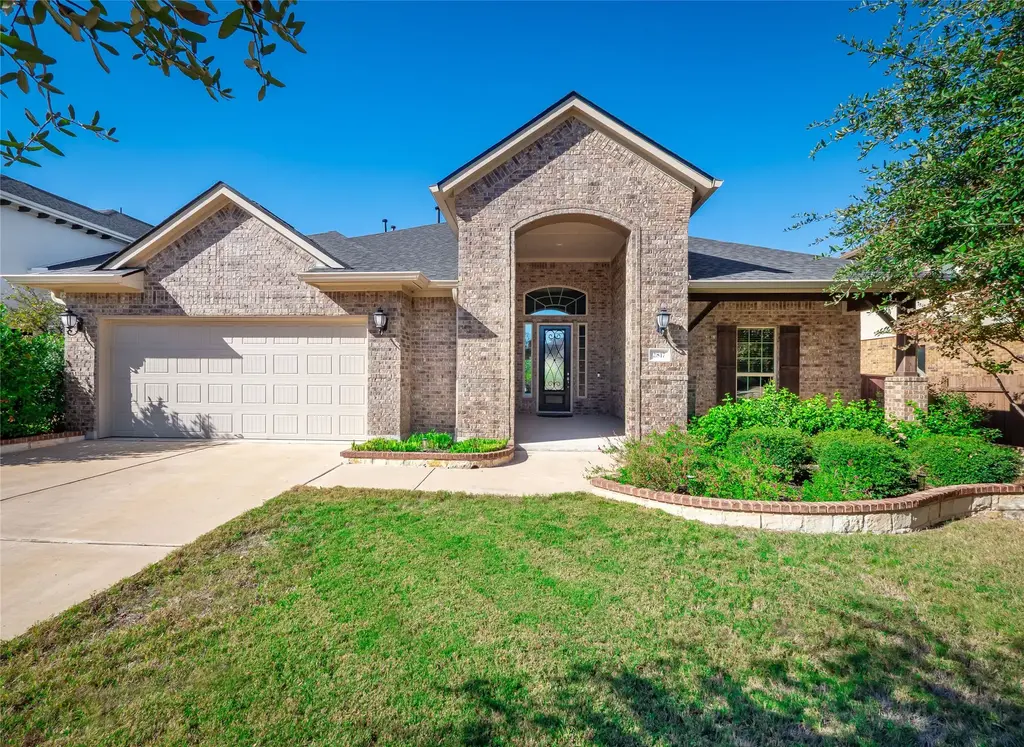 2817 Mossy Springs Dr, Leander