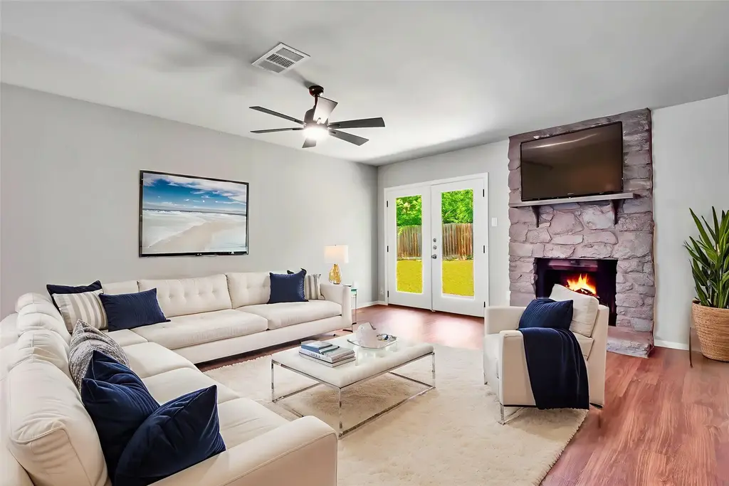 606 Elderberry Cv, Austin
