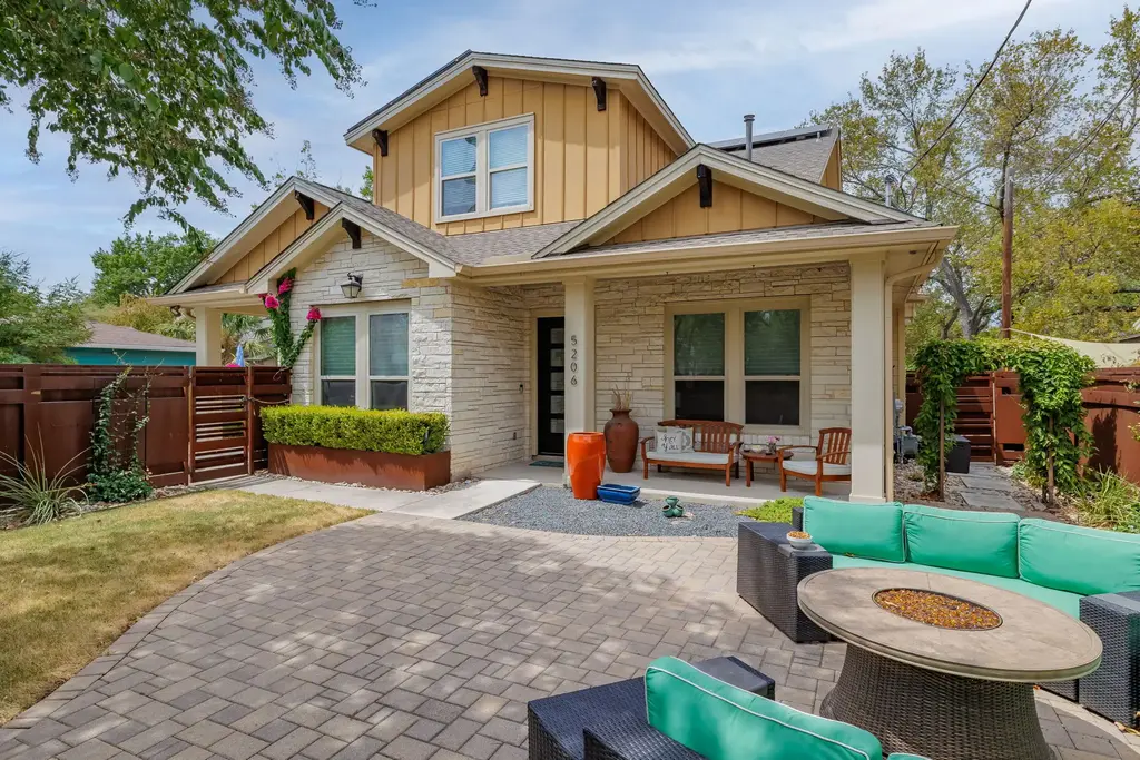 5206 Woodrow Ave, Austin