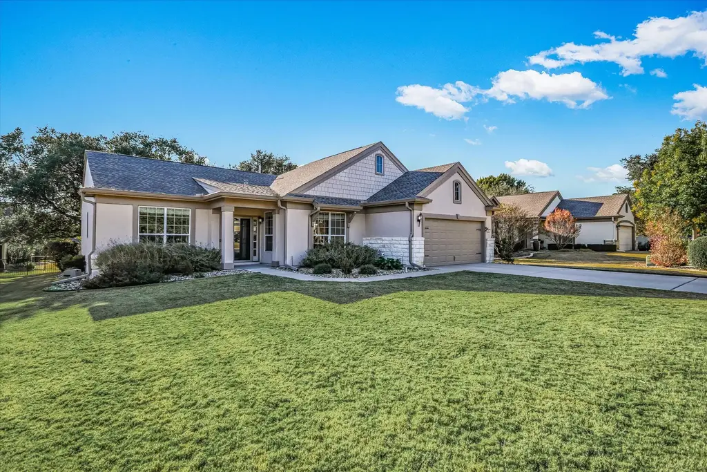 204 Colorado River Rd, Georgetown