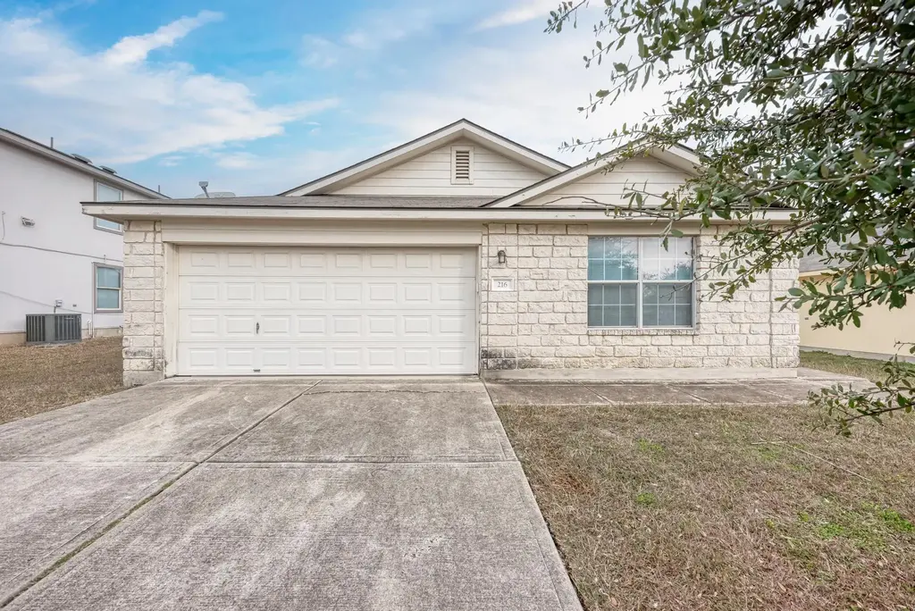216 Wegstrom St, Hutto