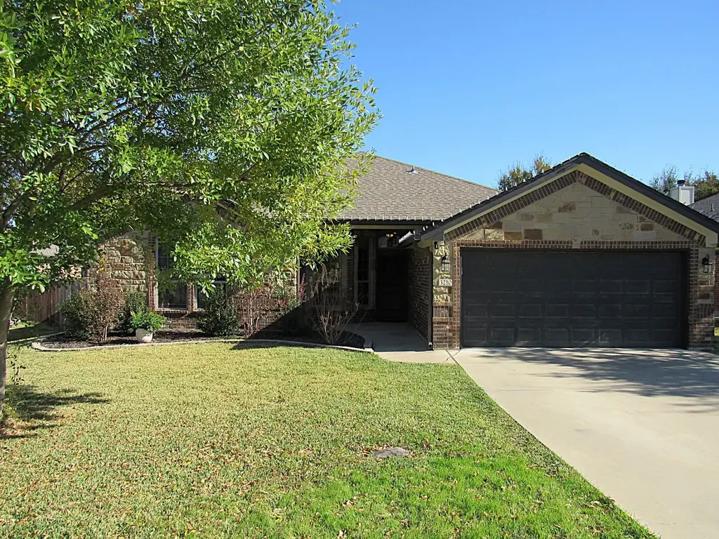 3210 Twin Ridge Dr, Belton