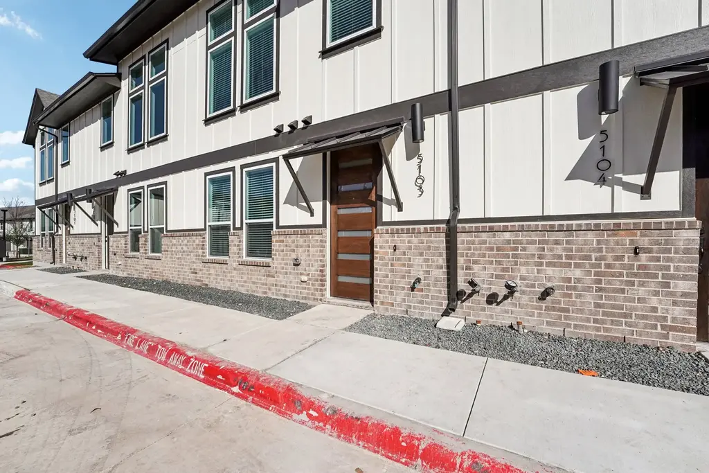 200 W 56th St 5103, Austin