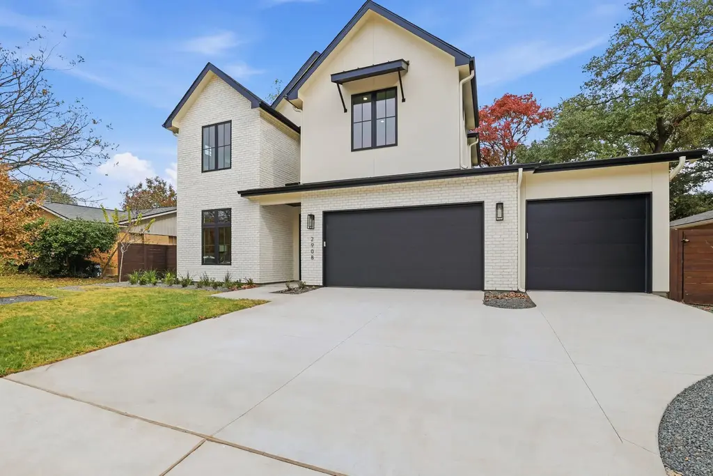 2908 Stoneway Dr, Austin