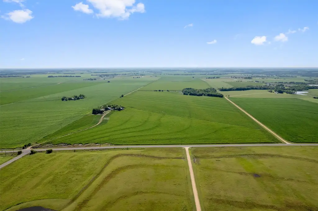 1701 County Road 424, Taylor