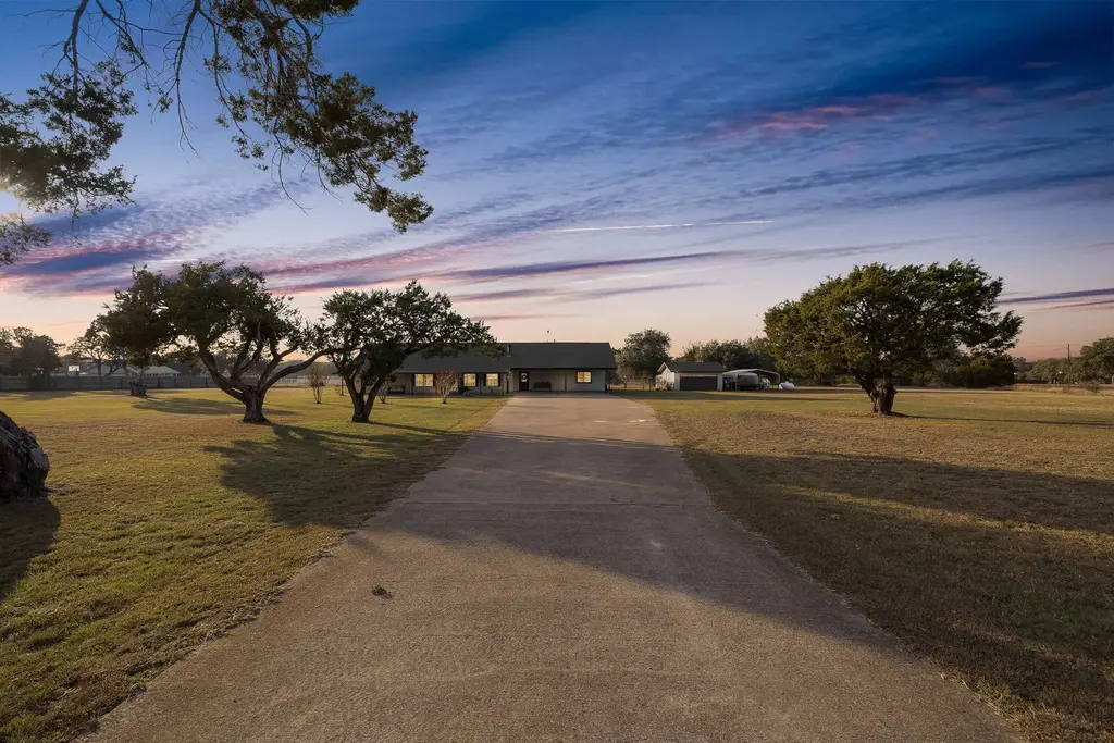 300 County Road 290, Leander