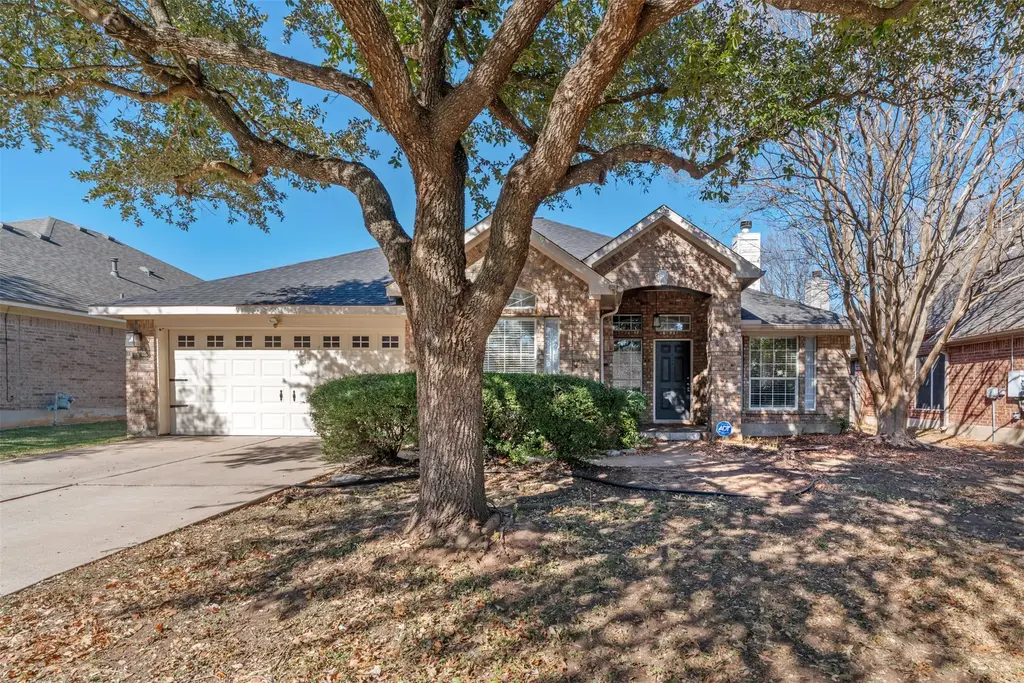4409 Hunters Lodge Dr, Round Rock
