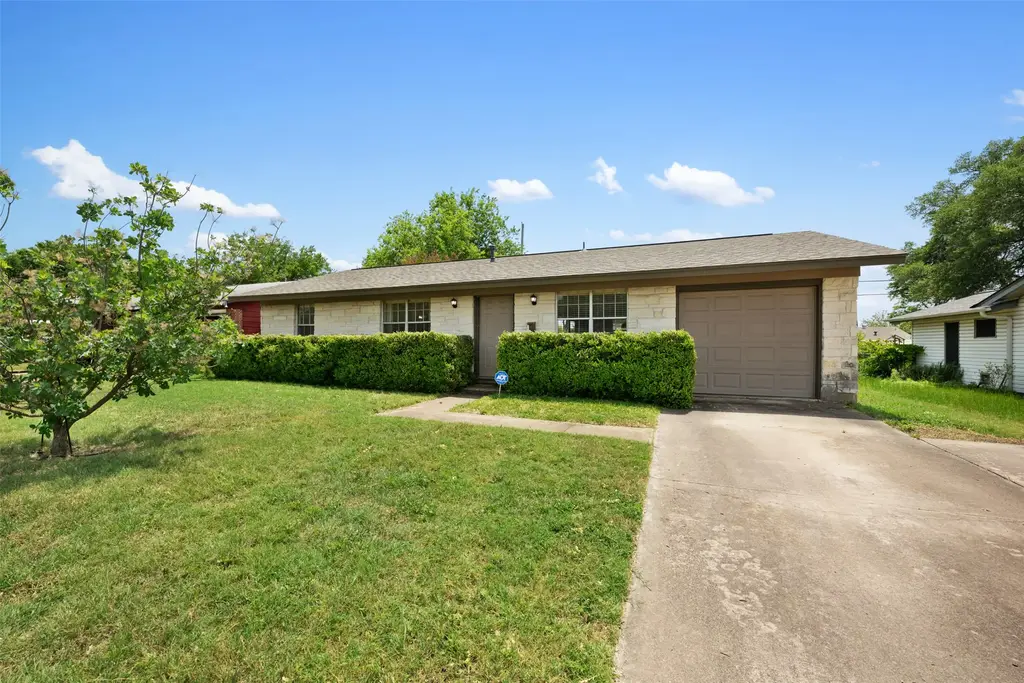 105 E St Johns Ave, Austin