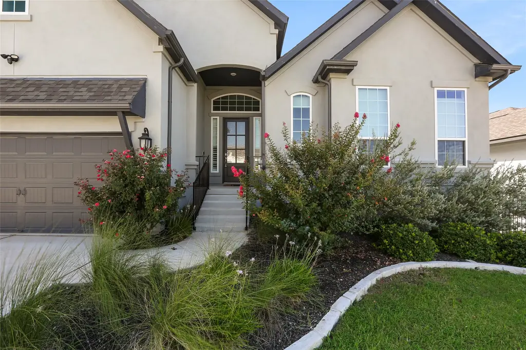 921 Trevi Fontana Dr, Leander