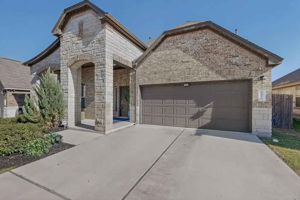 1913 Goldilocks Ln, Austin