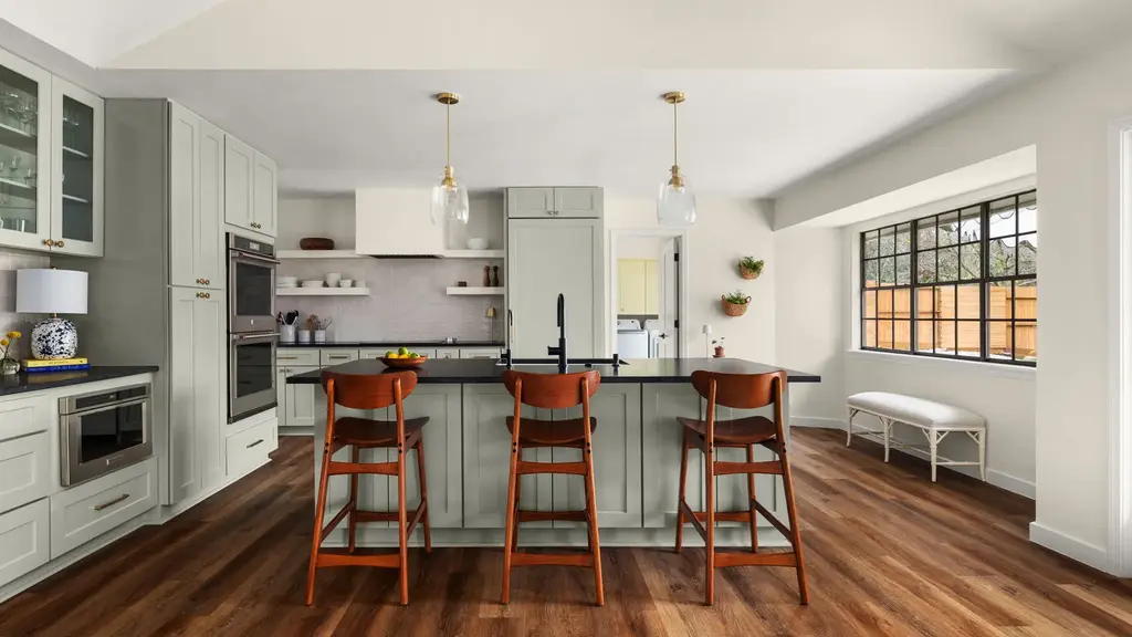 2300 Toulouse Dr, Austin