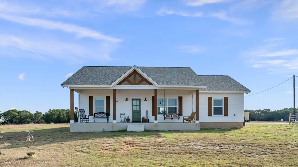 124 Donnie Dr, Lampasas