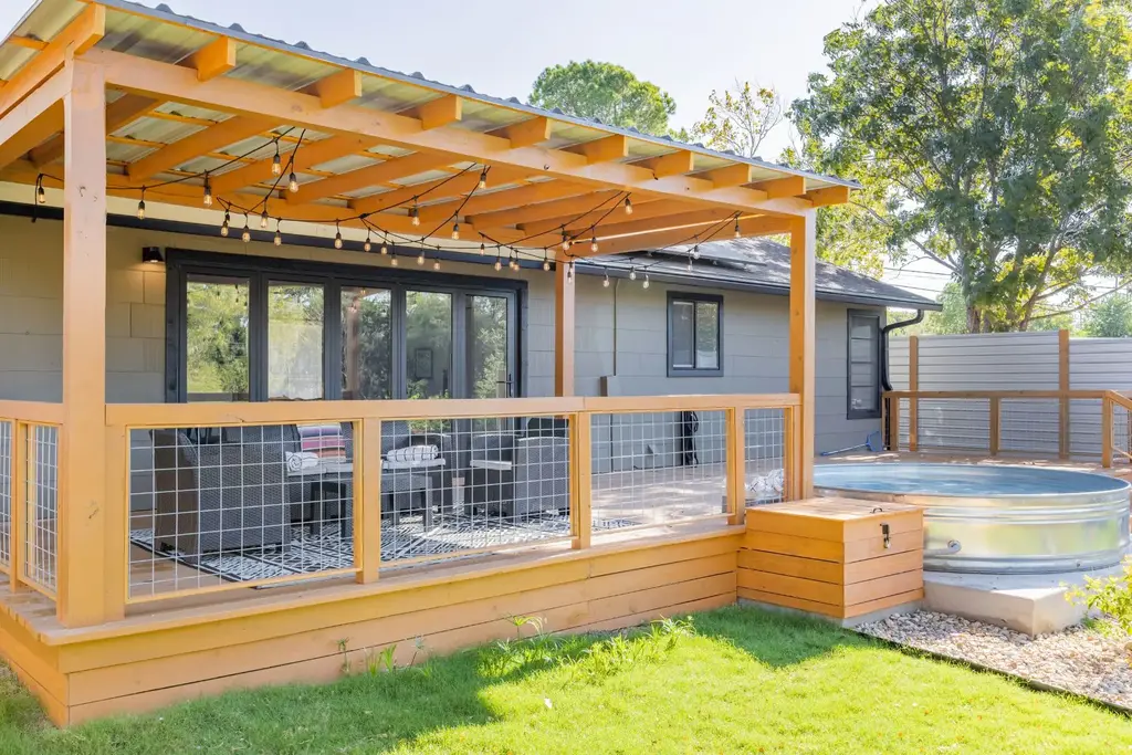 2405 Trafalgar Dr, Austin