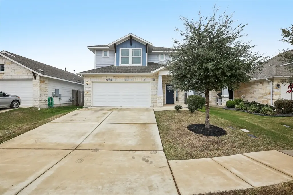 293 Gaida Loop, Georgetown