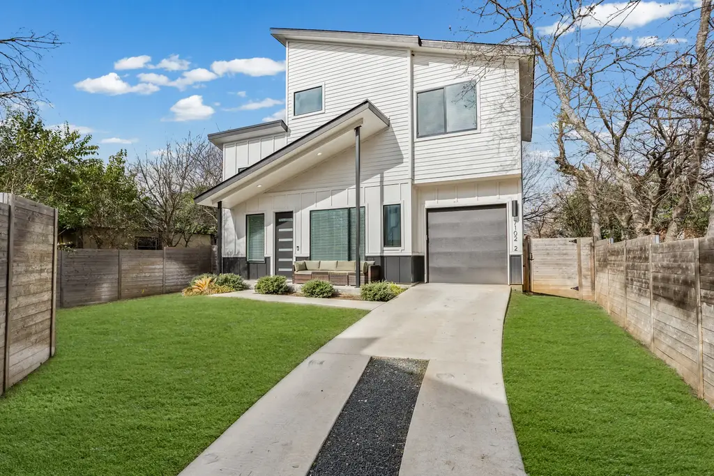 7102 Providence Avenue 2, Austin